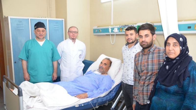 İki riskli ameliyat aynı anda yapıldı