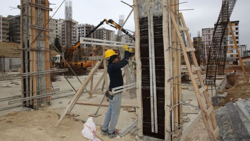 Narlıkuyu semt pazarında sona doğru