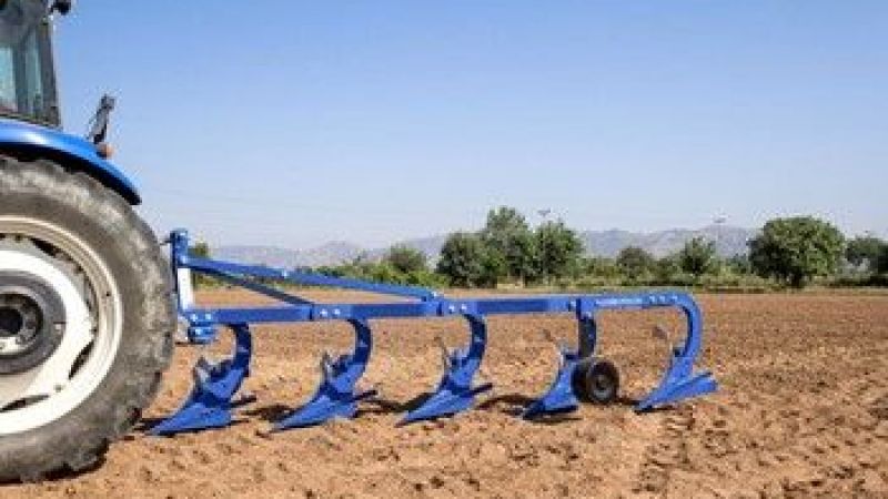 Üzerine pulluk düştü, feci şekilde can verdi
