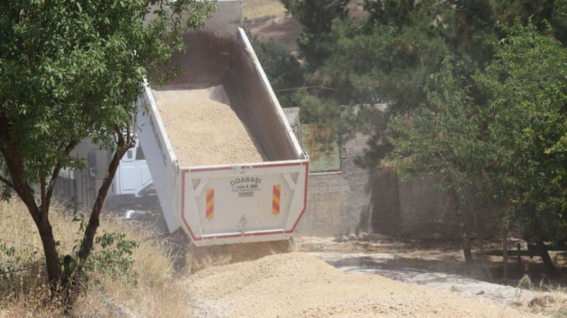 Karaköprü kırsalında hizmetler hız kesmiyor