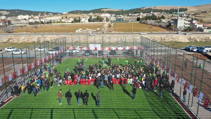 Atakent'te halı saha hasreti bitti