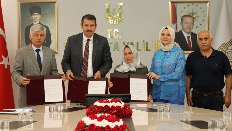 Ünalan'dan inşaatı devam eden anaokulu için bağış