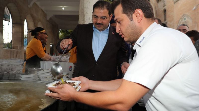 Haliliye'den vatandaşlara tirit ikramı