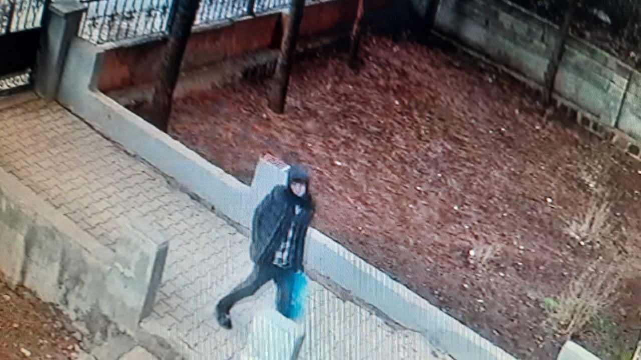Urfa'daki bisiklet hırsızlığı güvenlik kamerasına yansıdı