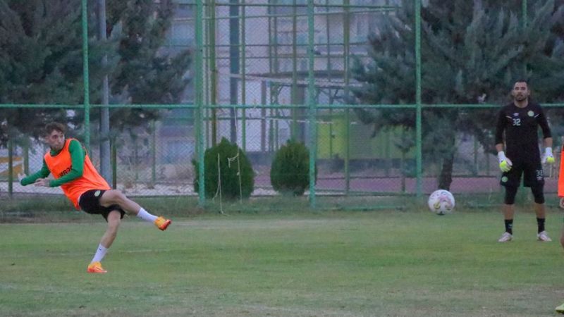 Urfaspor, Tarsus'u uzaktan vuracak
