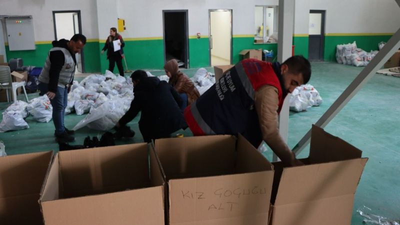 Büyükşehir depremin yaralarını sarmaya devam ediyor