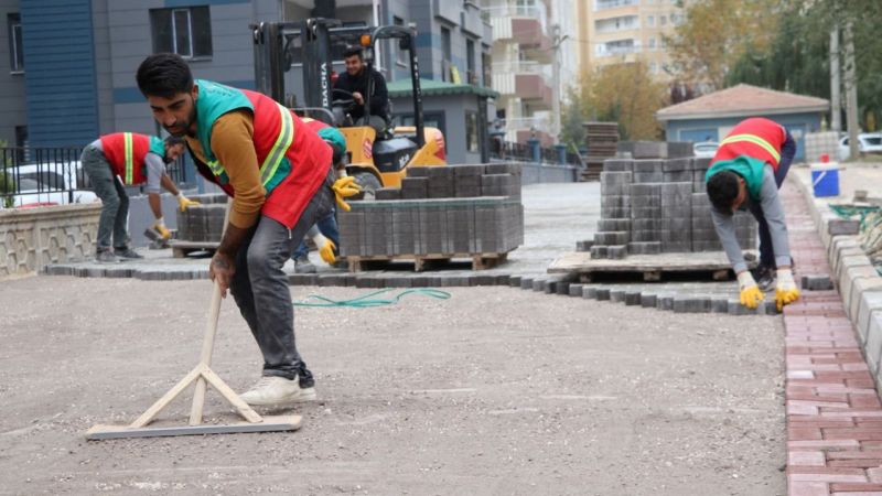 Karaköprü'de üstyapı çalışmaları hız kesmiyor
